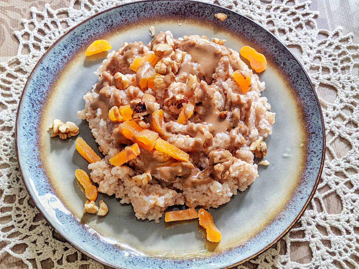 Гречка по-купечески с курицей и грибами