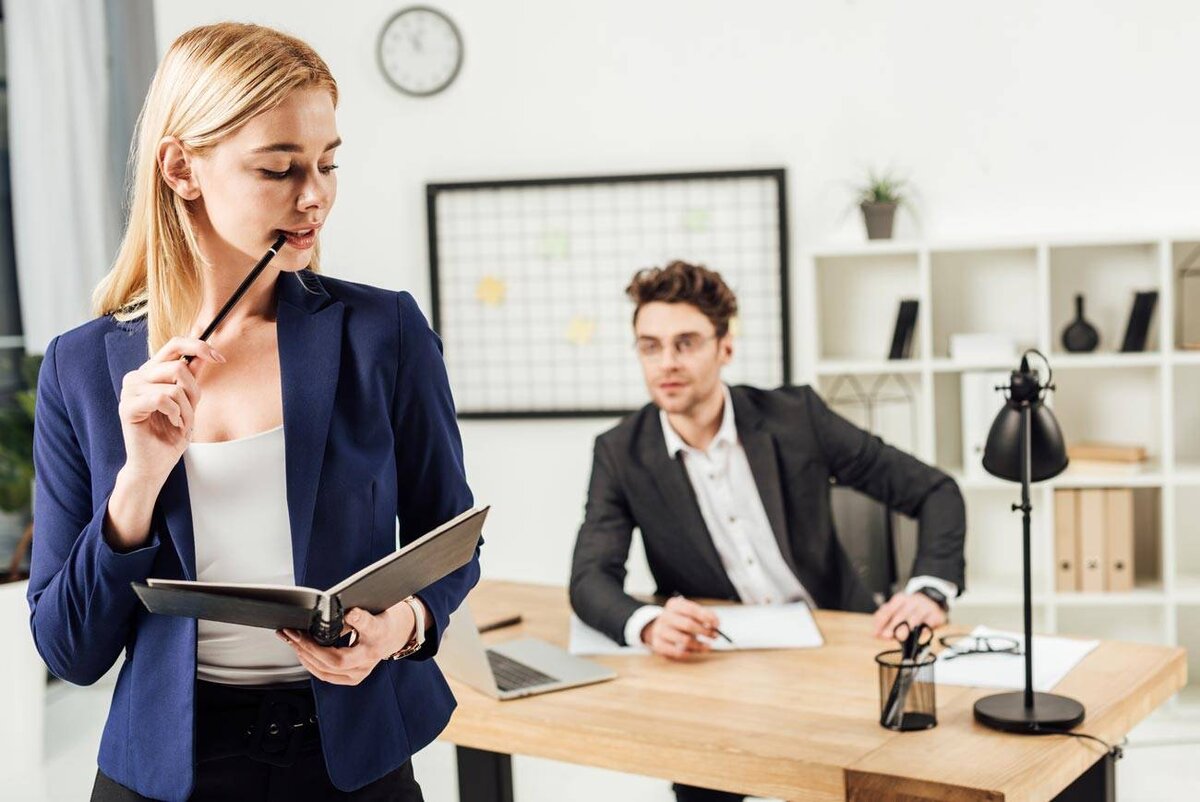 Язык тела всегда нас выдаёт. Источник: https://psiola-center.ru/wp-content/uploads/1/2/6/12684cf46727f06864cc42f9d9c14bf3.jpeg