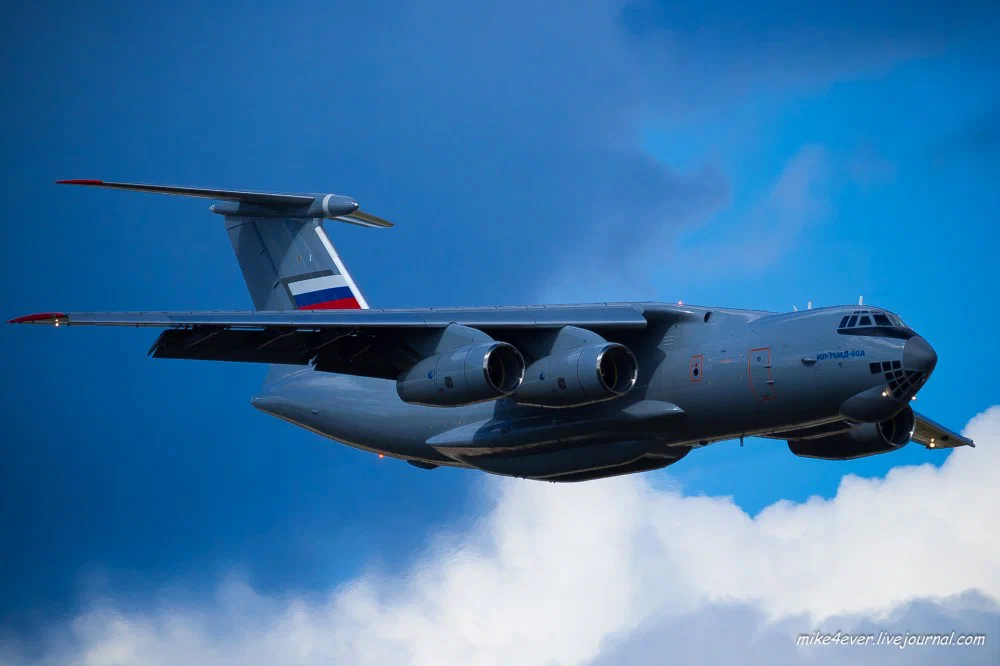 76мд-90а. Ил-76мд-90а. Ил 76 мд. Военно-транспортный самолет ил-76мд-90а. Ил 76 90а.