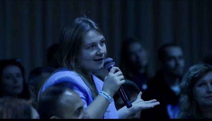 Психолог Мария Кирдун выступает на проекте Петра Осипова "Кокон"