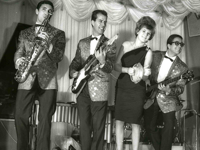 Алессандрони второй слева. 1962 год