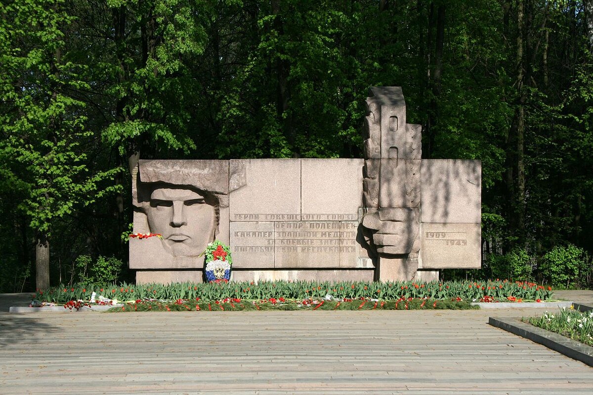Памятник Федору Полетаеву в Рязани