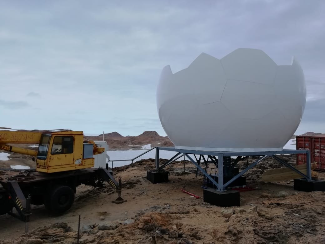 Монтаж российской станции в Антарктике. 