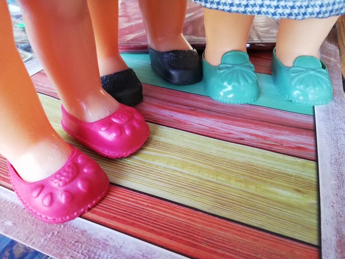 Вот несколько вариантов подбора, как то не очень......