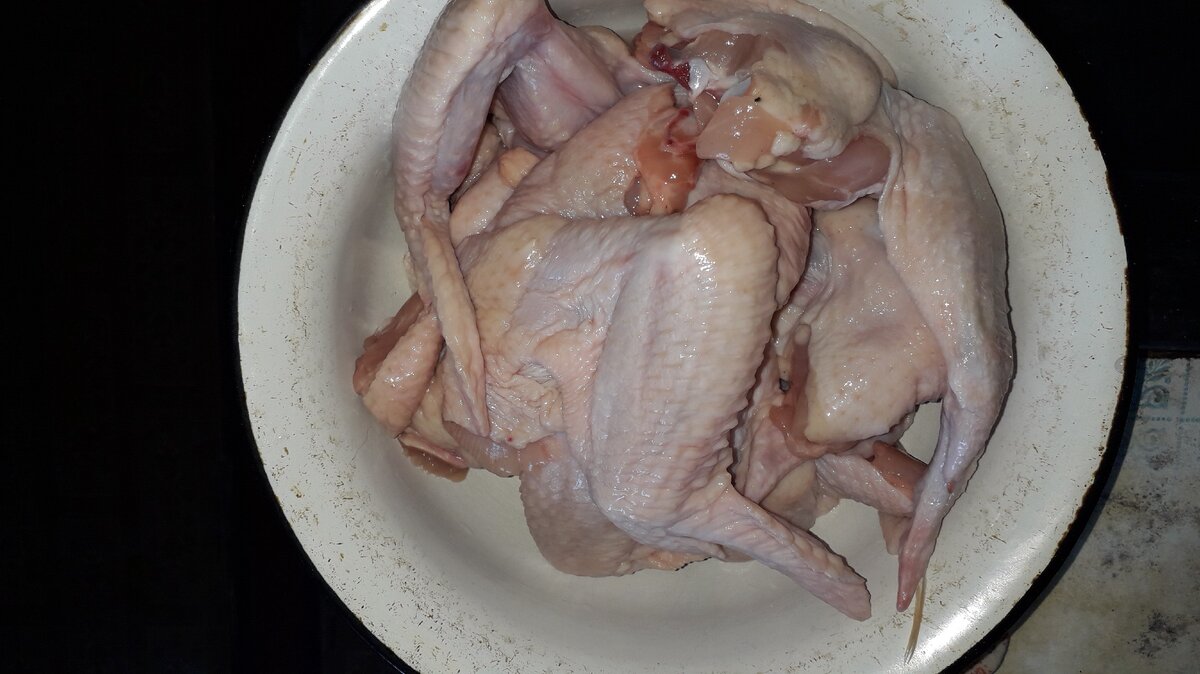 Купил куриные крылышки