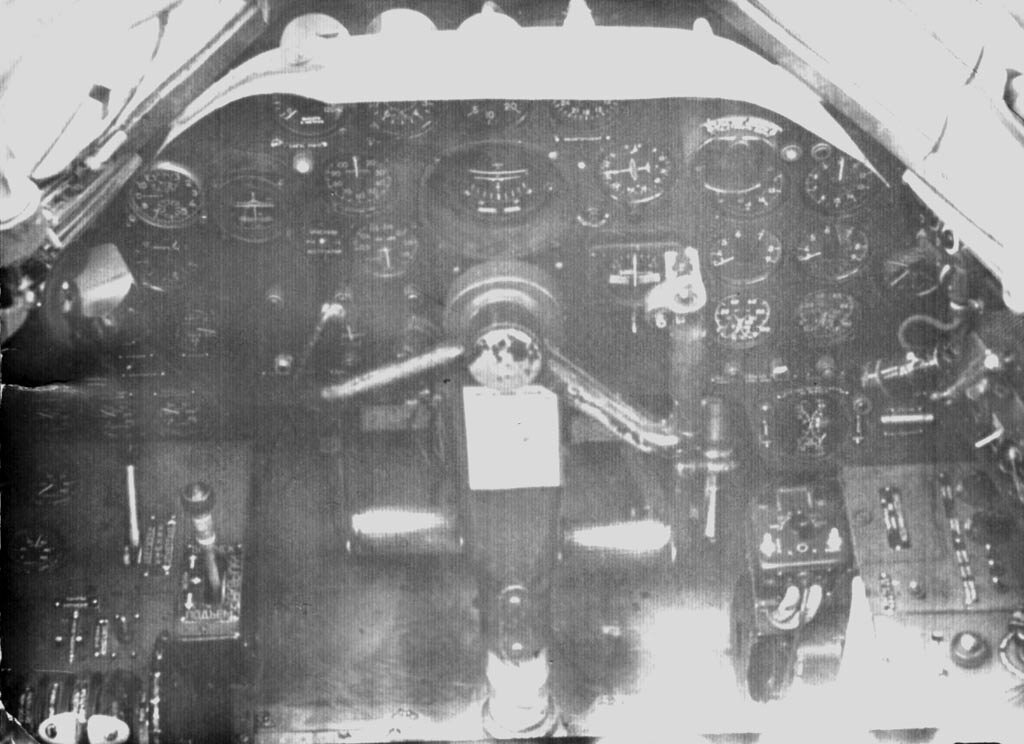 Кабина пилоа Ил-28