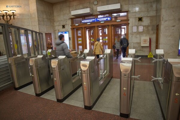 Туалет в питерском метро