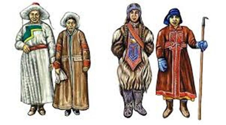 Эвенки в национальных костюмах