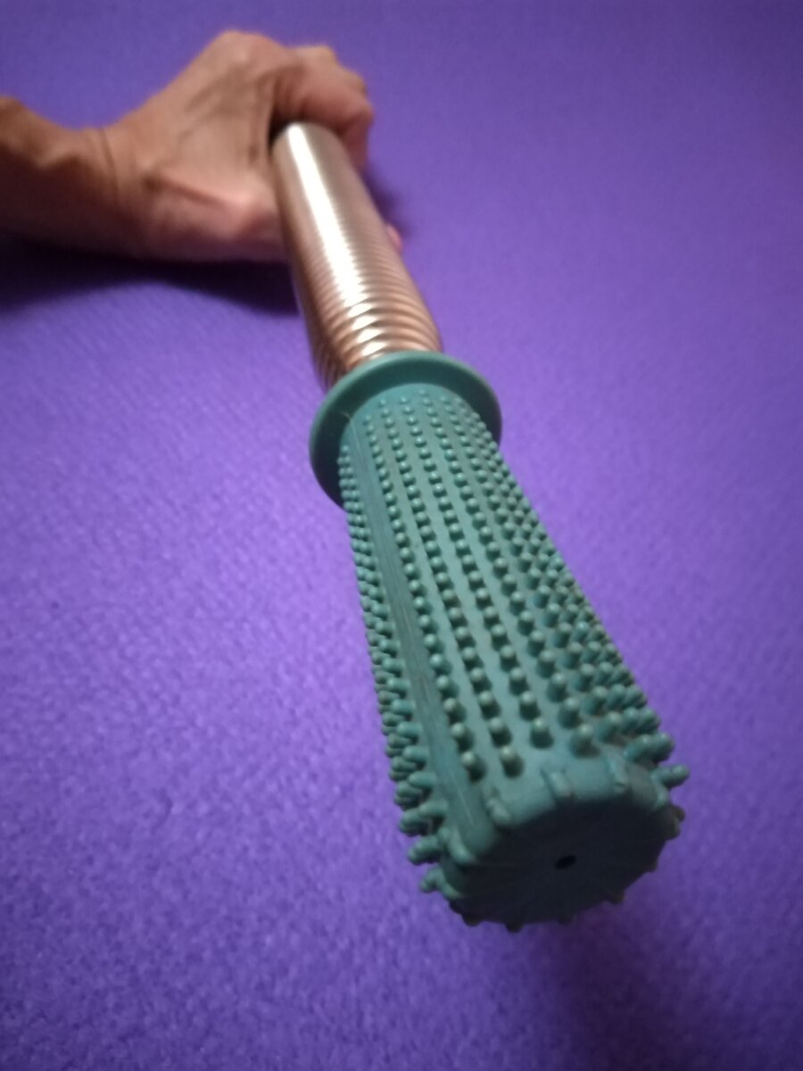 Эспандер из стальной пружины