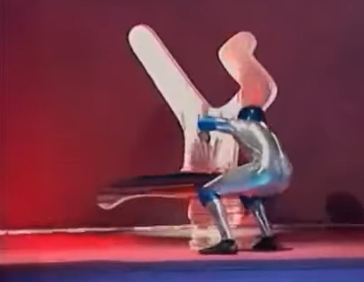 Иллюзорные скрепы реалий и потуги им соответствовать