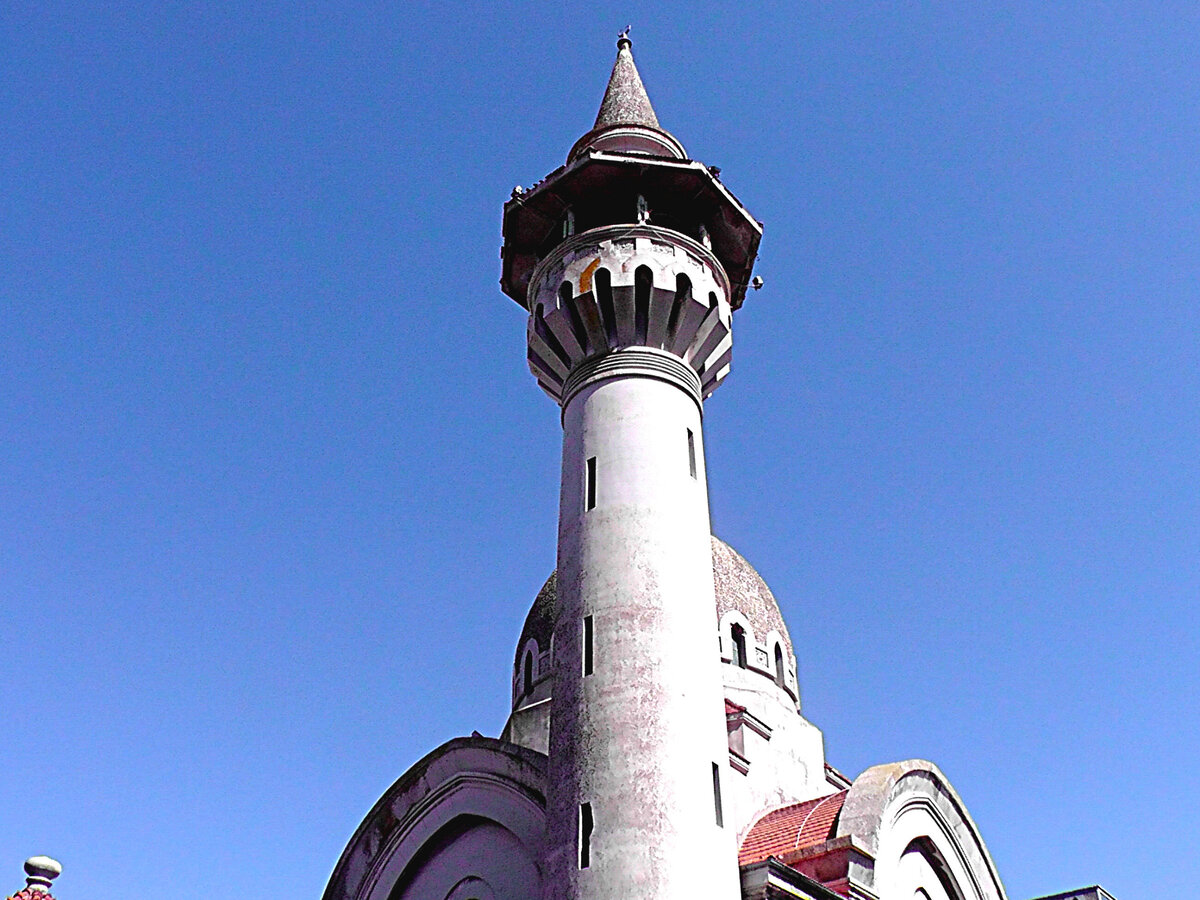 Констанца, центр. Мечеть Кэрола 1. Фото автора.