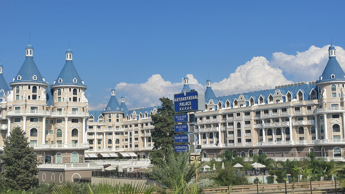 Фото автора. Отель вид с трассы