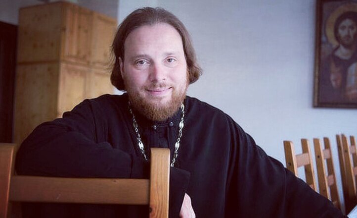 Григорий Геронимус — иерей, настоятель храма Всемилостивого Спаса в Митино, проповедник, отец шестерых сыновей. 