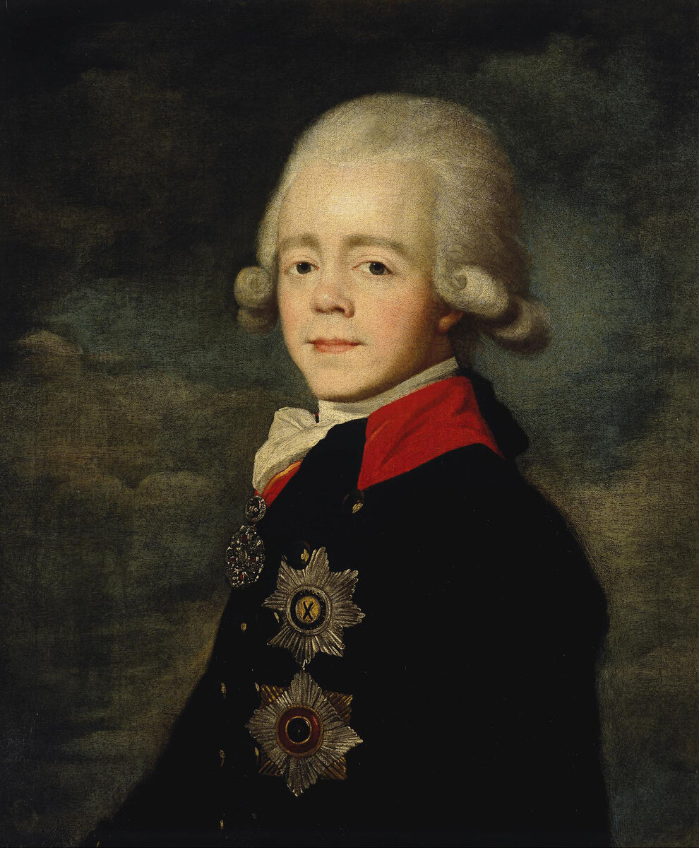 Этот симпатичный мальчик еще не похож на вздорного чудака на троне