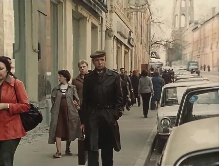 Кадр из фильма «Гонки по вертикали» (1982). Скриншот.