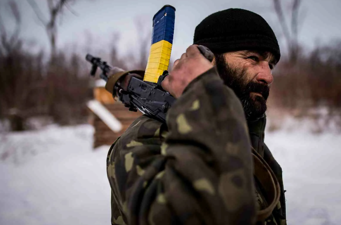 Украинские боевики. Украинские военные на Донбассе