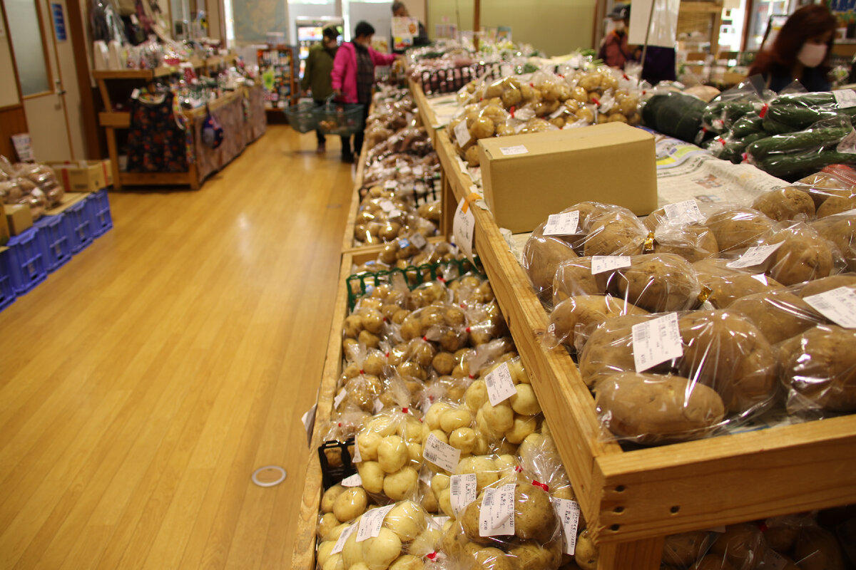 Магазин фермерской продукции в Акунэ