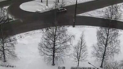     В столице Карелии произошло ДТП с участием легкового автомобиля. Видео с места происшествия опубликовано в тематическом сообществе в соцсети «ВКонтакте».