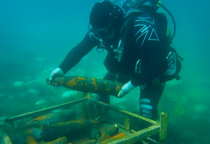 В Севастополе за два месяца обезвредили 2,4 тысячи снарядов времен ВОВ (фото: МЧС России)