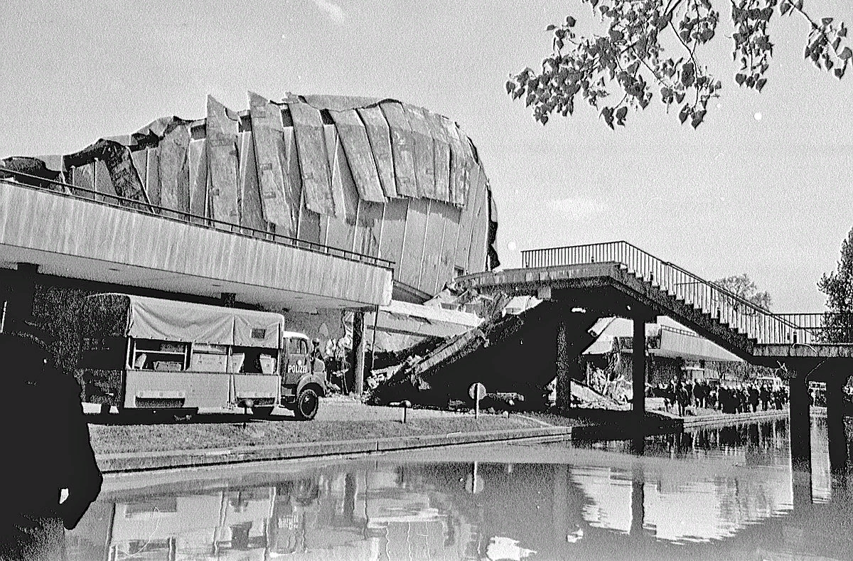 Конгресс-холл после обрушения 21 мая 1980 г.