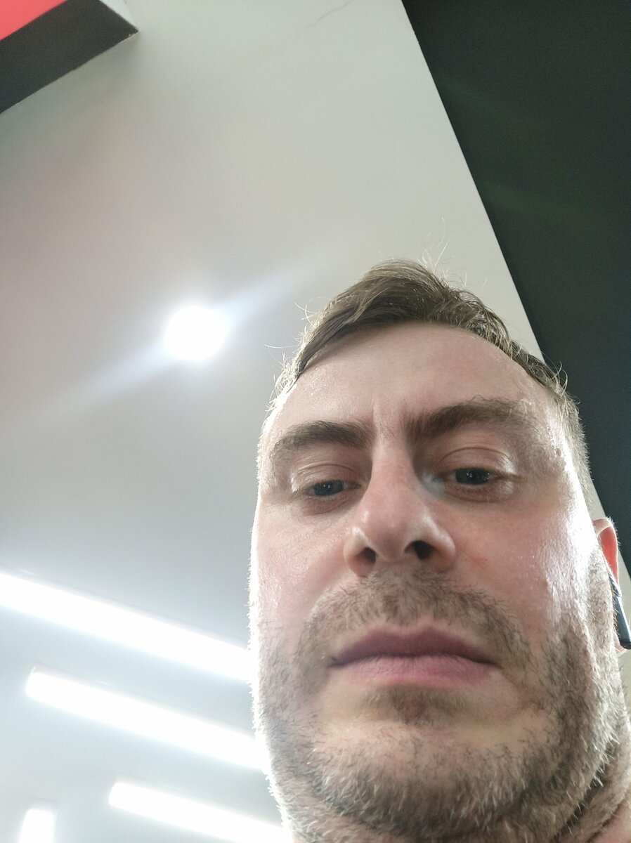 Белый Тигр (это я на фотографии) в спортзале Вьетнама