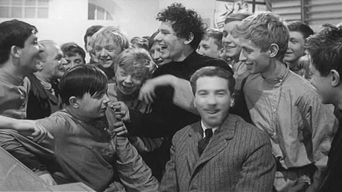 Республика шкид белых г г. Республика ШКИД (1966). Громоносцев Республика ШКИД