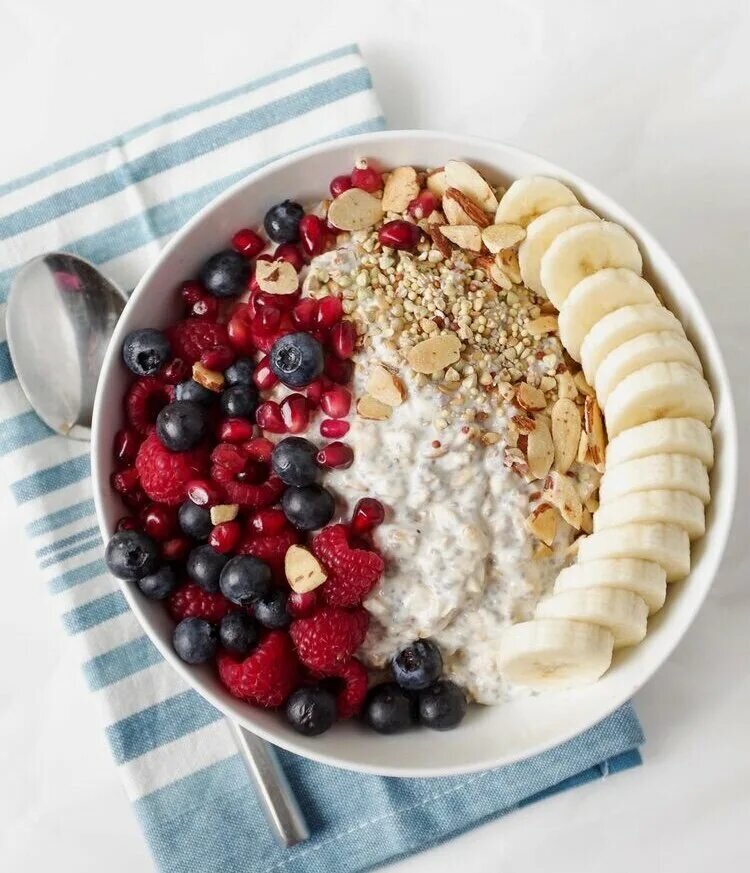 Примерно так выглядит наш боул с кашей