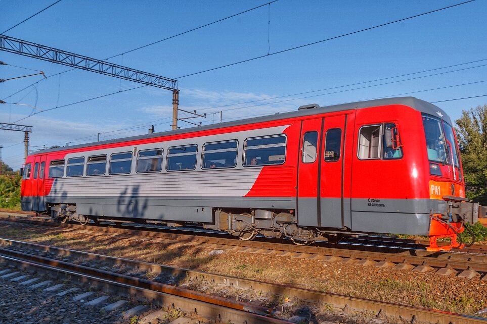 РА-1 российский рельсовый автобус.