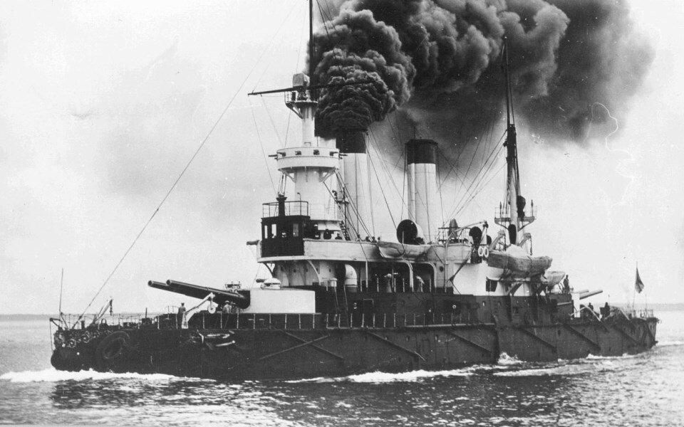 «Адмирал Сенявин» в разгар кампании 1901 г. Фото капитана 1-го ранга Н.Н. Апостоли