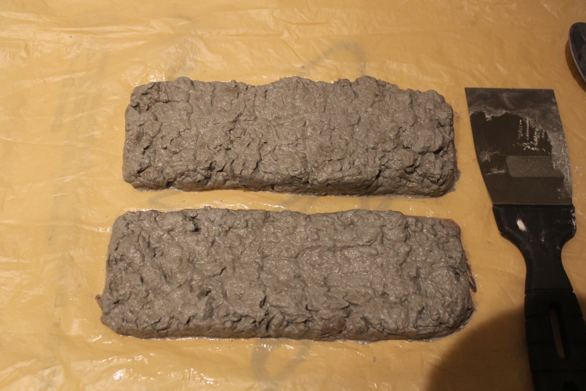 Самодельные отделочные плитки из отходов картона.