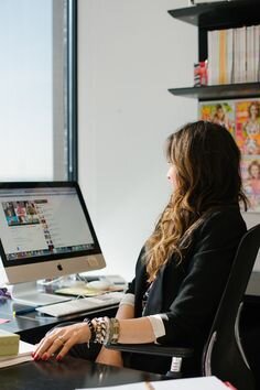 https://i.pinimg.com/564x/c0/47/b7/c047b739d6066ef52c023b40e81510b9.jpg