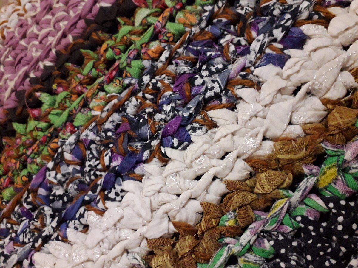 От скуки на все руки.