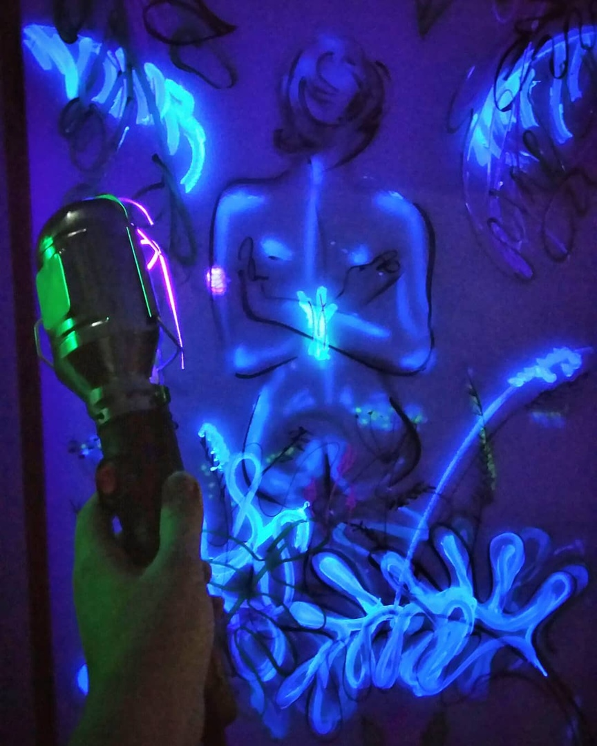 Анастасия Потёмкина. Когда цветы не отбрасывают тени