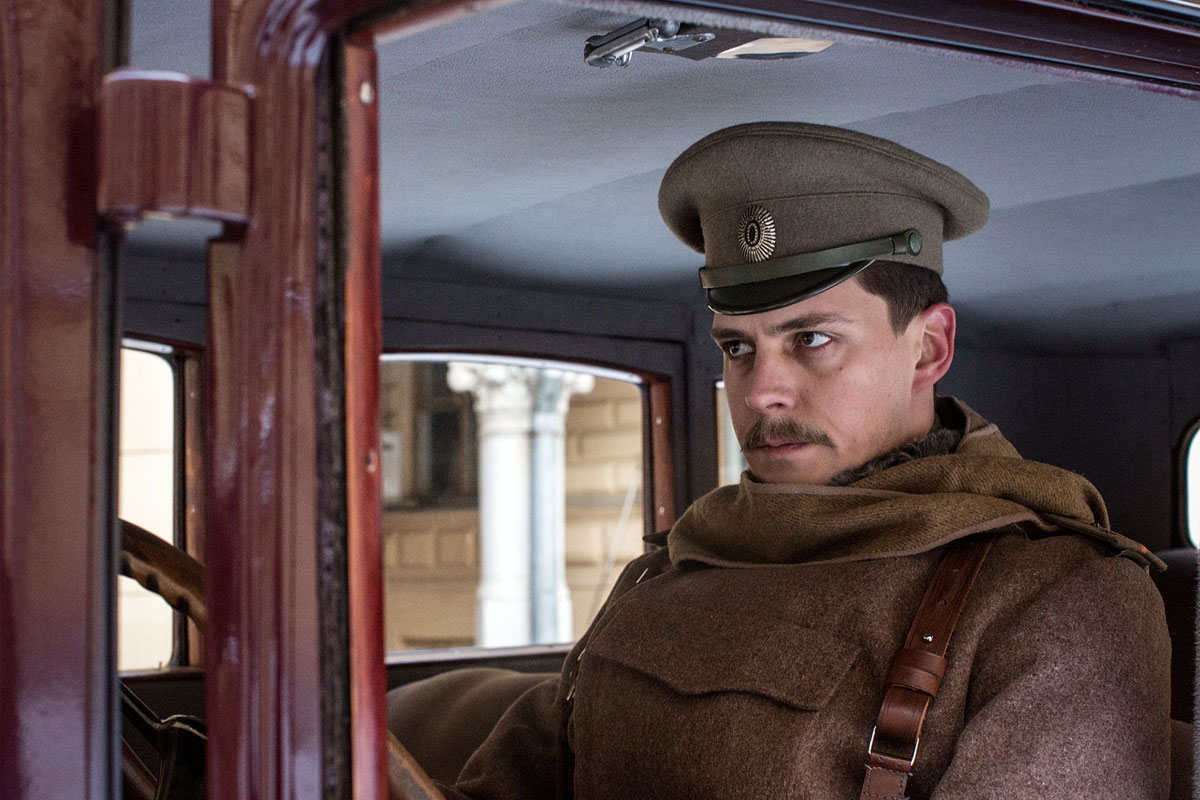 первый после бога фильм 2005. интервью с богом an interview with god, 2018. богом главные роли. рики уиттл сотня. анатолий лобоцкий зависть богов.