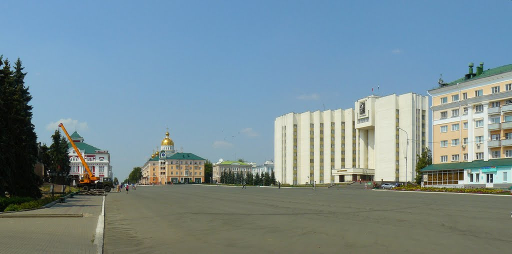 Советская площадь. Советская площадь Саранск. Саранск Центральная площадь. Советская площадь город Саранск. Советская площадь. Дом Республики Мордовия Саранск.