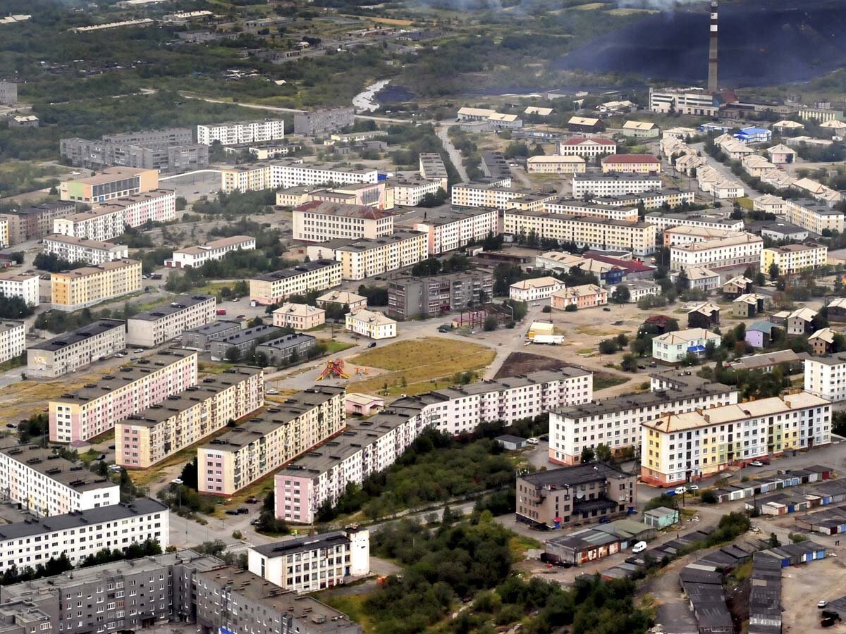 Население поселка. Никель город Мурманская. Никель Мурманской области Печенгский район. Мурманск поселок никель. Посёлок городского типа никель
