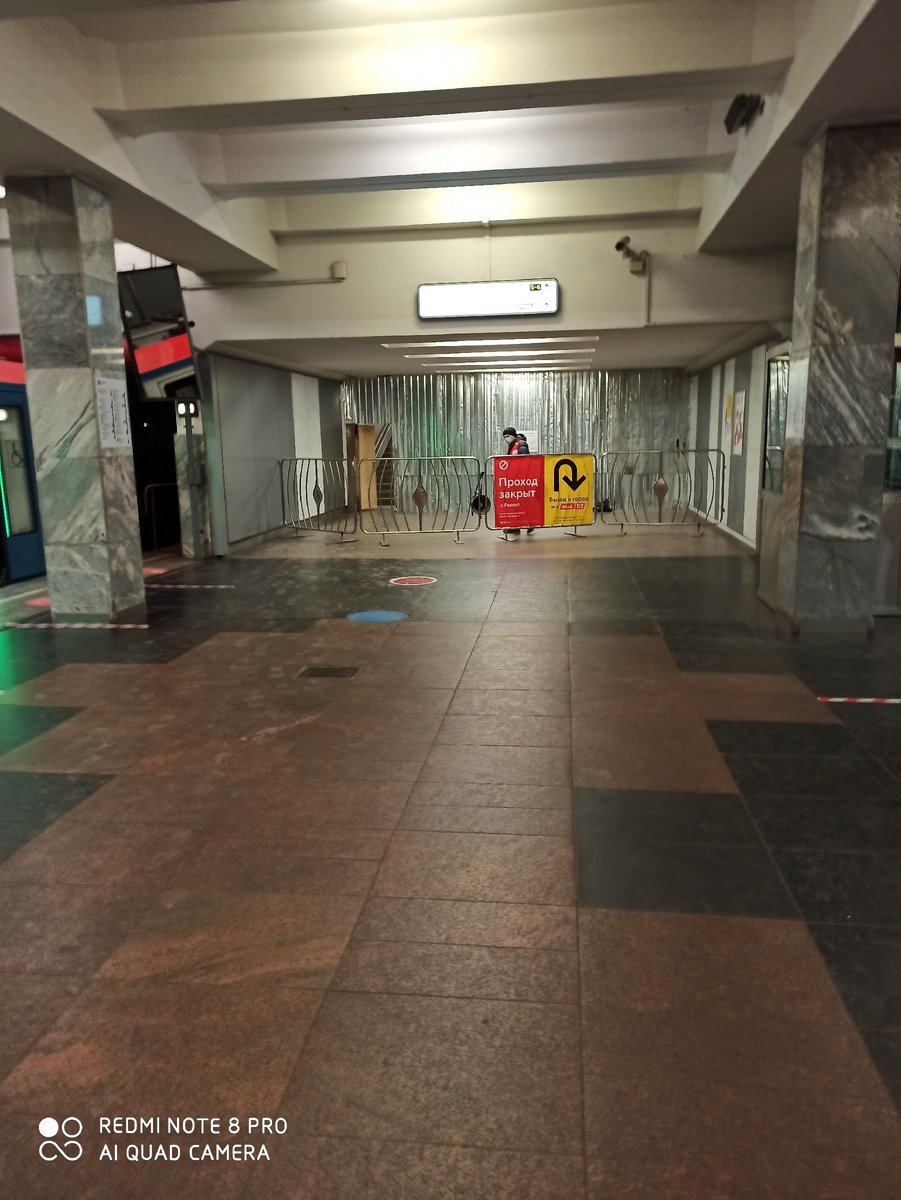 Листайте, в галерее три картинки