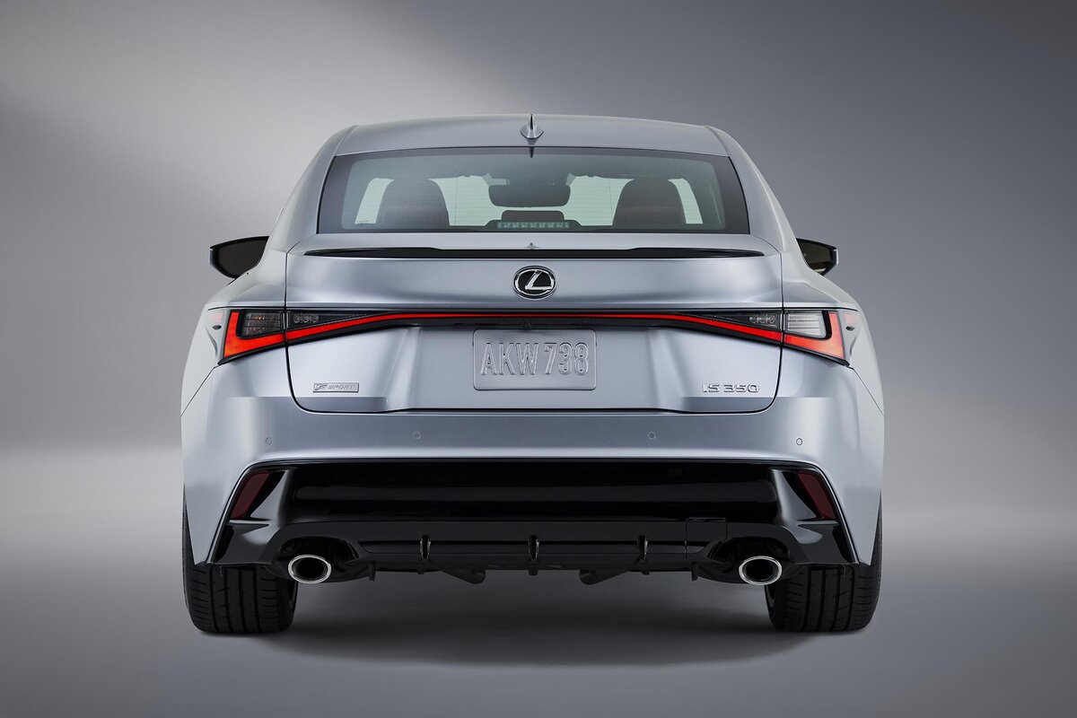 Lexus IS F SPORT. Источник: Lexus