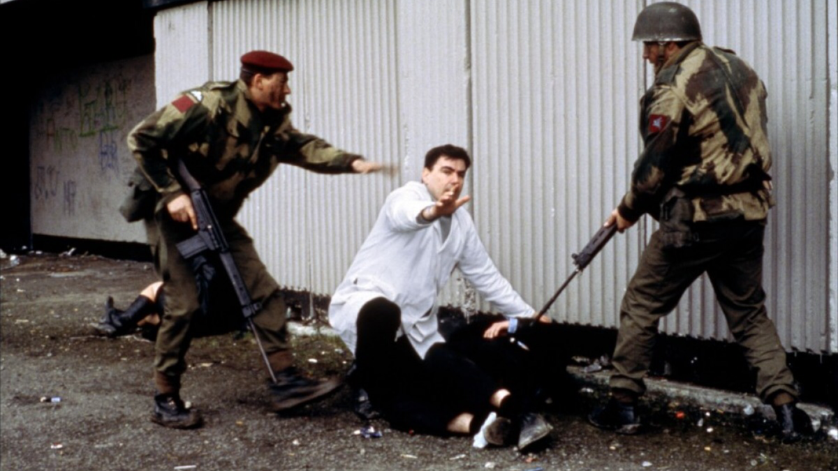 Кадр из фильма «Кровавое воскресенье»