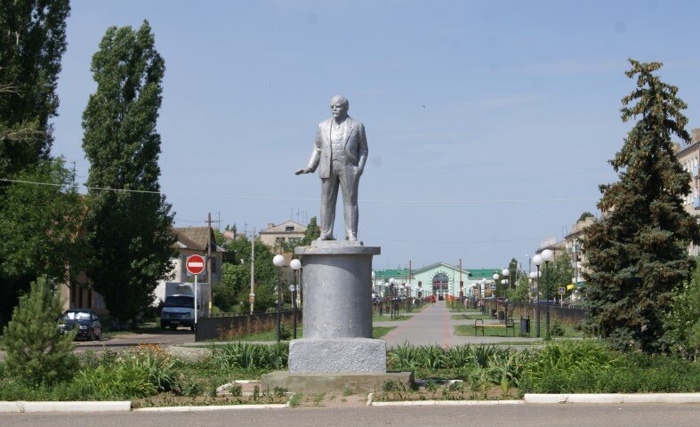 Петра волгоград. Город Петров вал. Памятник Петров вал Волгоград. Волгоградская область Камышинский район город ПЕТРОВАЛ. Г Петров вал р-н Камышинский.