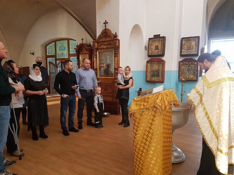 Негоже с Богом через тряпку разговаривать1