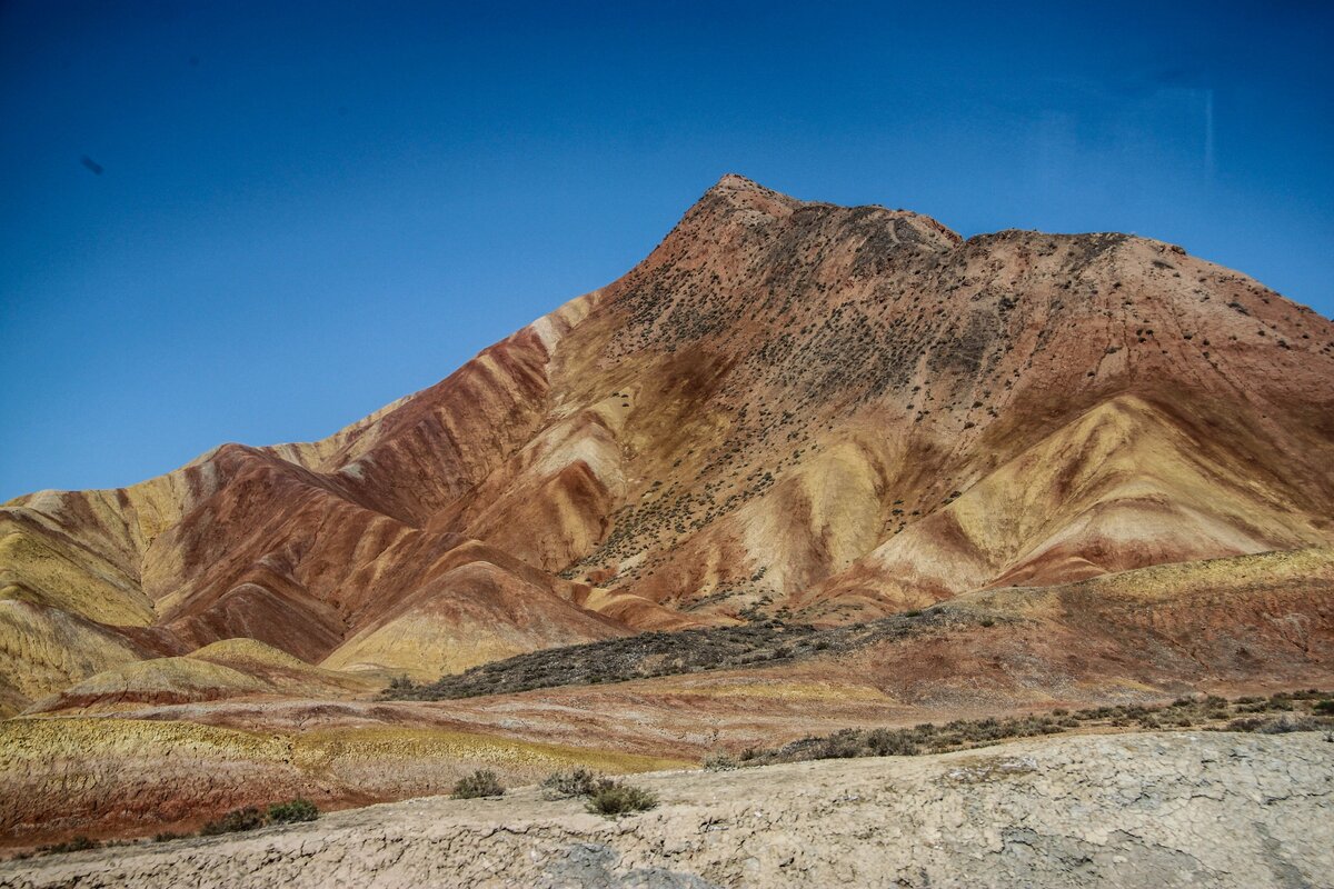 Радужные горы провинции гансу