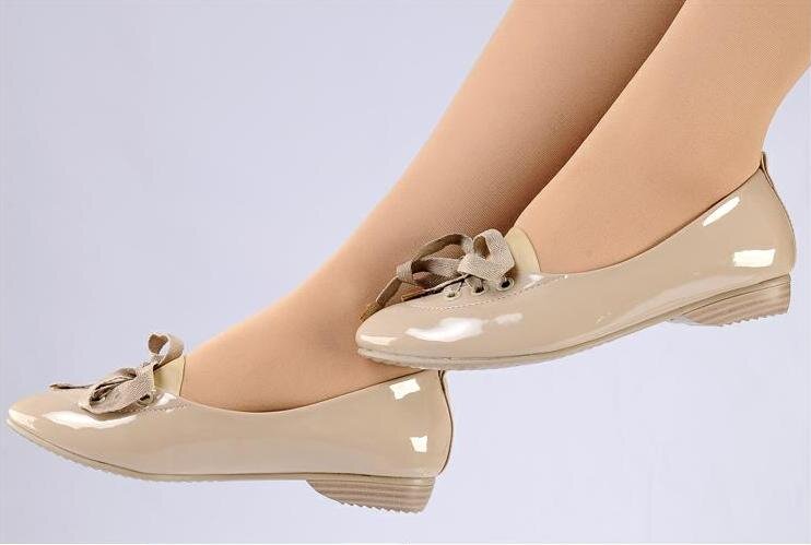 Балетки с венским каблуком.