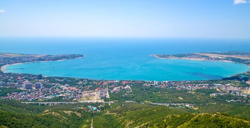 Геленджикская бухта, фото из интернета