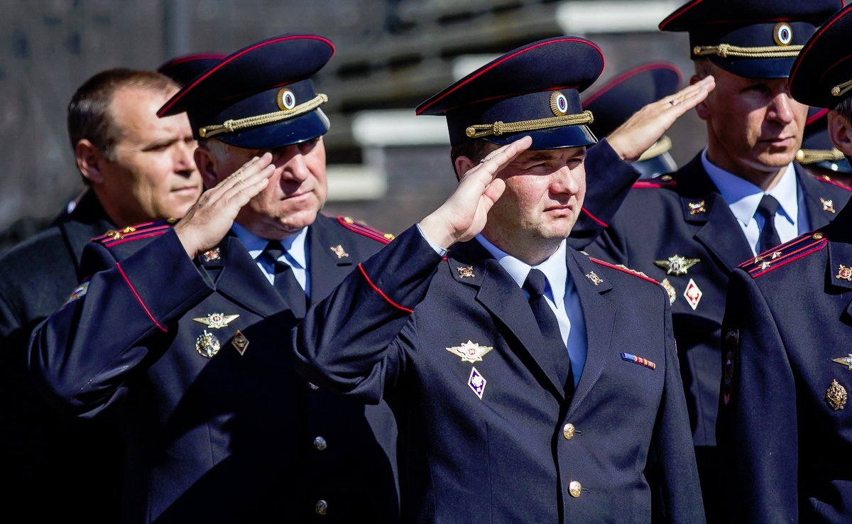 Сотрудники органов внутренних дел список. Полиция России. Сотрудники ОВД. Сотрудники органов внутренних дел. Офицер МВД.