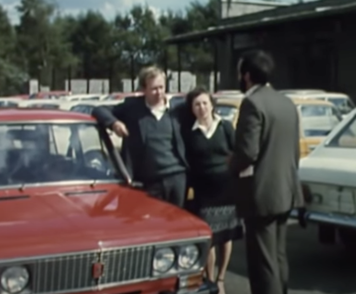 Документальный фильм "Папа купил автомобиль!" Кировское телевидение 1984 год.