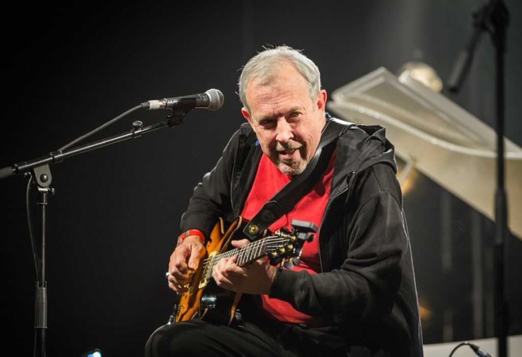 Андрей Макаревич в России человек нерукопожатный. Открытый источник.