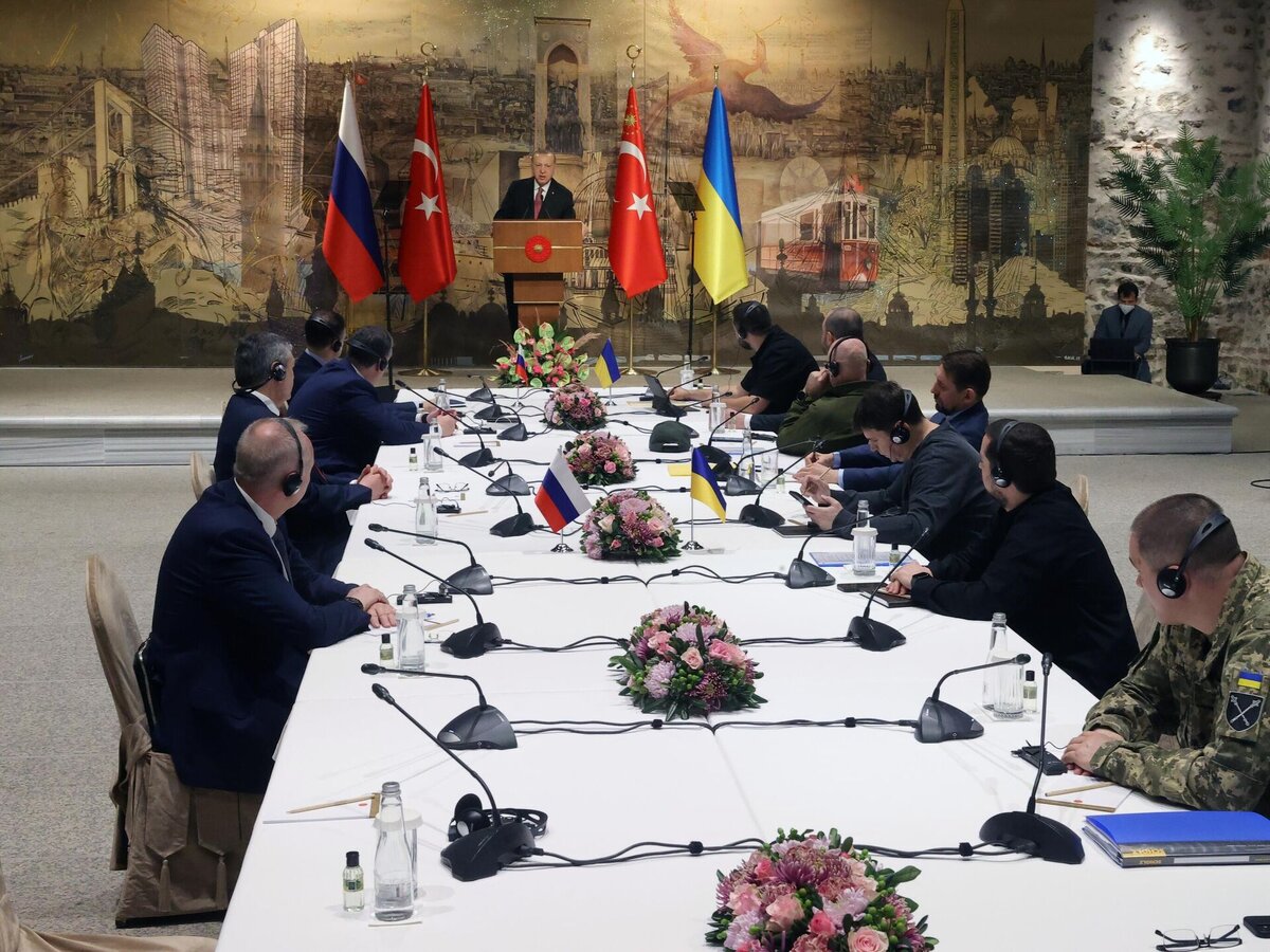 Переговоры рос. Переговоры в Стамбуле. Российско-украинские переговоры в Стамбуле. Переговоры в Стамбуле сегодня. Переговоры России и Украины.