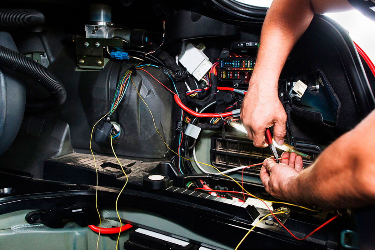 Работа автоэлектрика