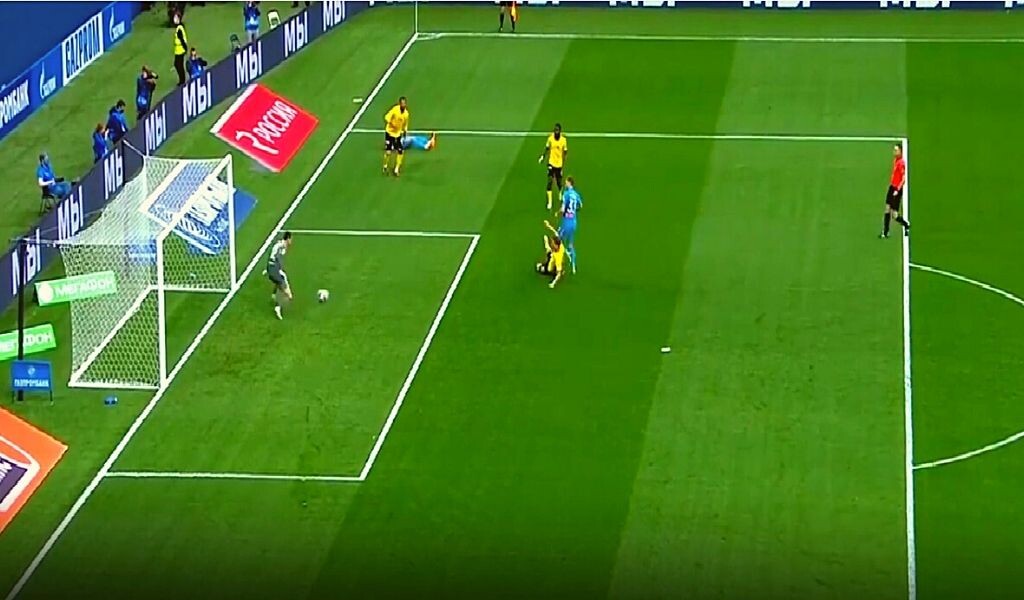 Сергеев открывает счет